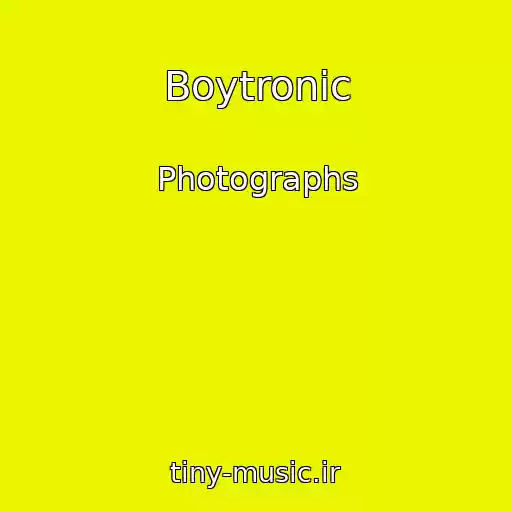 کاور آهنگ Boytronic از Photographs